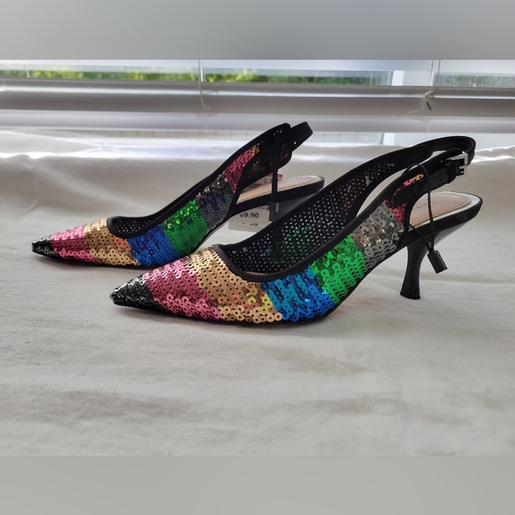 ZARA - mulitcolor sequined low-heeled shoes. Ladies size 37 (U.S. size 6 1/2) - Picture 10 of 11